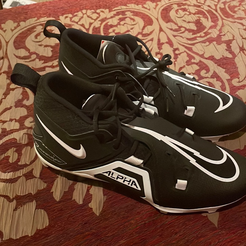 Nike Alpha Menace 3 (New)